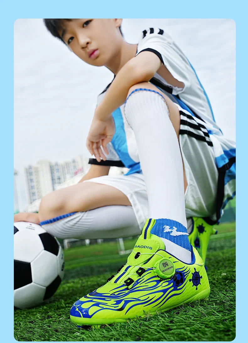 New Children Soccer Cleats Football Boots TF FG Anti-Slip Comfortable Training Shoes Outdoor Indoor Sneakers for Kids Boys Girls