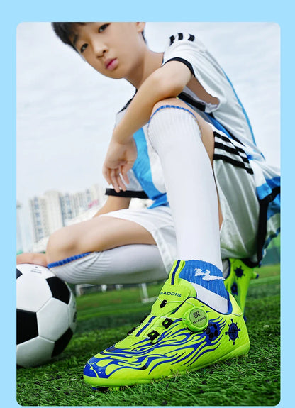 New Children Soccer Cleats Football Boots TF FG Anti-Slip Comfortable Training Shoes Outdoor Indoor Sneakers for Kids Boys Girls