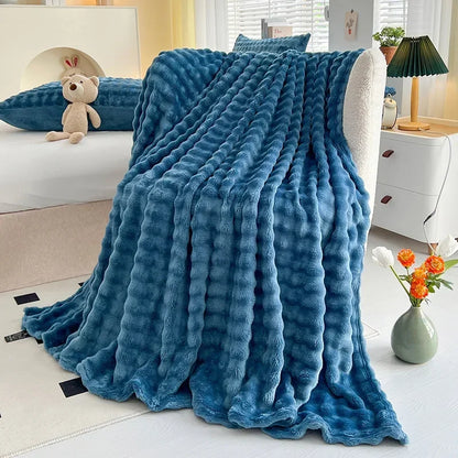 1 Pc Luxury Faux Rabbit Fur Throw Blanket Soft Warm White Striped Fluffy Blankets for Sofa Office Naps Single Double Plush Plaid