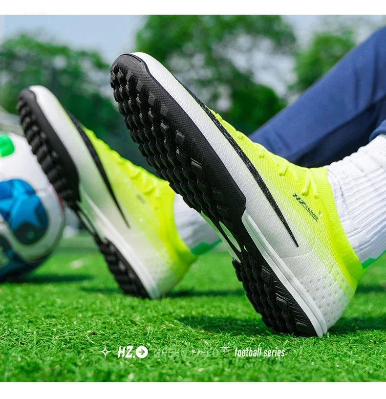New Men Soccer Shoes Futsal Cleats Ultralight Hot Sale Football Boots Unisex High-quality Women Professional TF/FG Sneakers