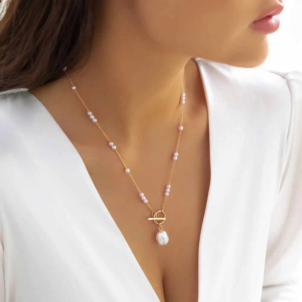 Elegant Irregular Imitation Pearl Beads Necklace for Women Vintage Party Wedding Tassels Choker Fashion Jewelry Accessories Gift