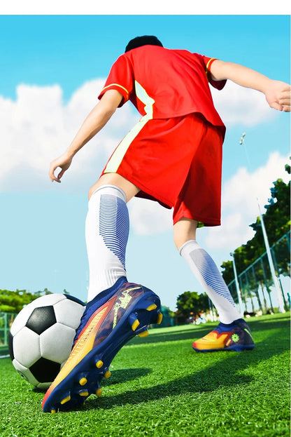 New Men Soccer Shoes Breathable Unisex Football Boots Professional Training Ultralight Wholesale Indoor Futsal Drop Shipping