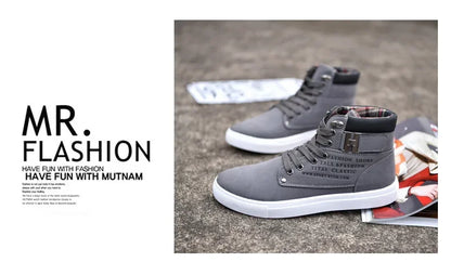 Men's Boots  New Korean Version Men's Shoes High Top Skateboard Shoes Retro Platform Casual Lace Up Men Fashion Boots 2025