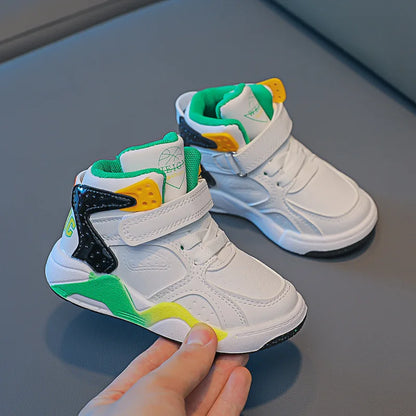 Children's basketball shoes are soft and fashionable