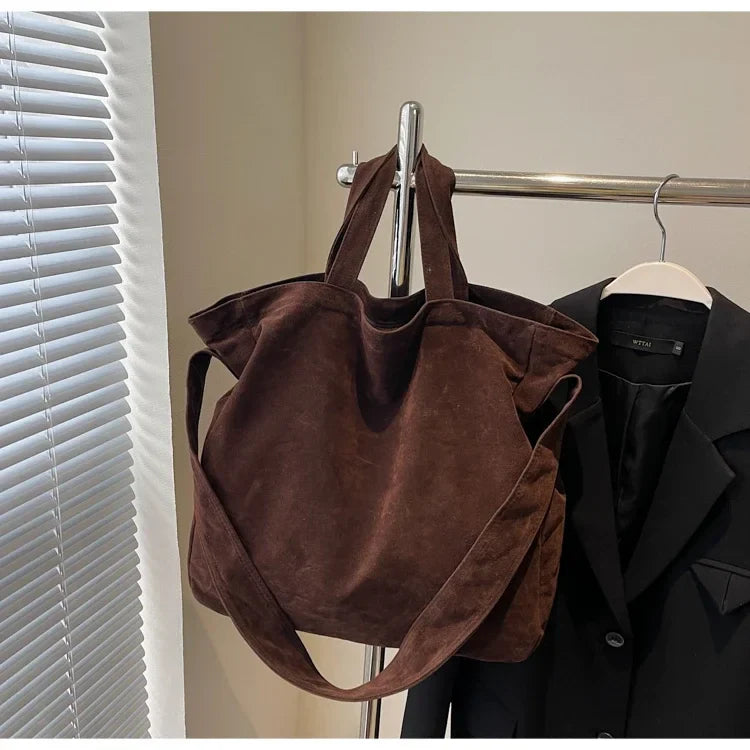 Large Capacity Velvet 2024 Hot Selling Tote Bag Zipper Solid Color Popular Fashion Handbag Soft Simple Commuting Shoulder Bag
