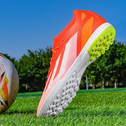 New Football Field Boots Ultralight Men Soccer Shoes Society Comfortable FG Boy Studded Sneaker Original Football Boots Sports