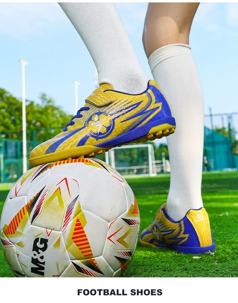 Kids Football Shoes Turf Soccer Cleats Non Slip Lightweight Training Sneakers Indoor Outdoor Futsal Boots Breathable Boys Girls