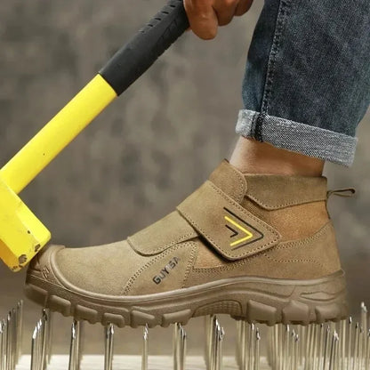 New Anti Smashing and Anti Puncture Men's and Women's Safety Shoes  Protective Boots  Wear-resistant Suede Shoes  Anti Scalding
