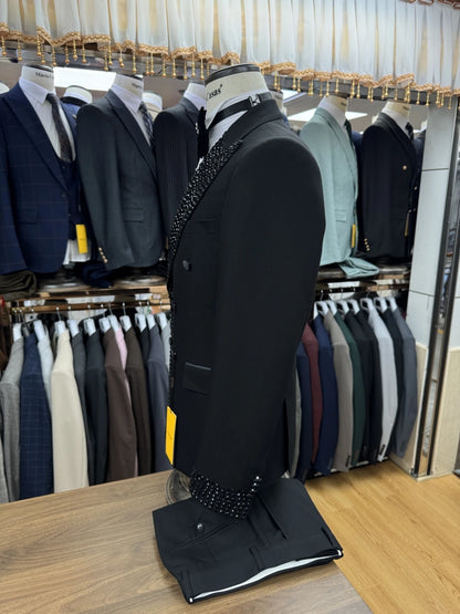 Charming Black Peak Lapel Men's Suit Customized Hot Sale Double Breasted Formal Perform Elegant Crystals Jacket Pants Groom Wear