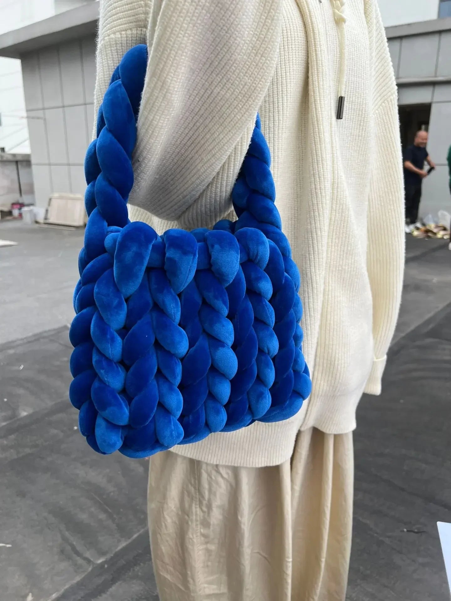 Velvet Bag DIY Hand Woven Bag Crystal Velvet Core Spun Yarn Woven Bag Hand-held Mailman Bag Velvet Handbag New