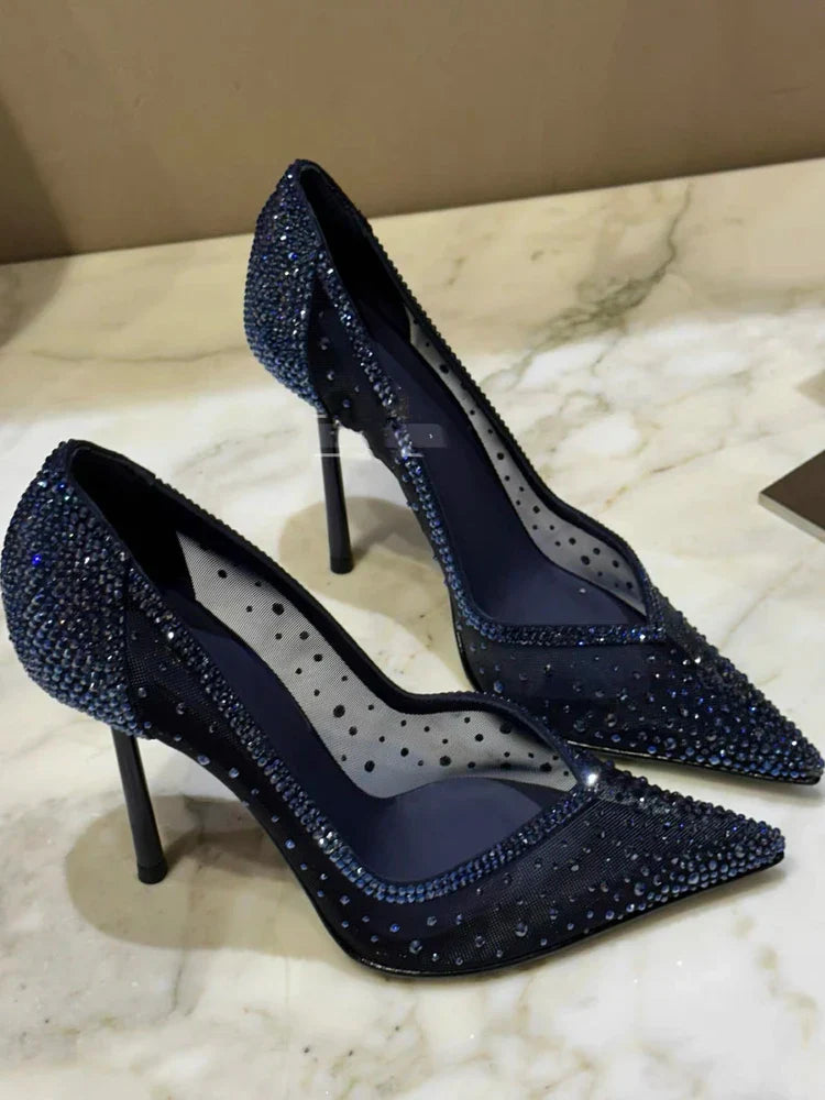 Novos sapatos femininos de salto alto finos pontiagudos com strass de malha, sapatilhas de bico fino, sandálias sexy apimentadas