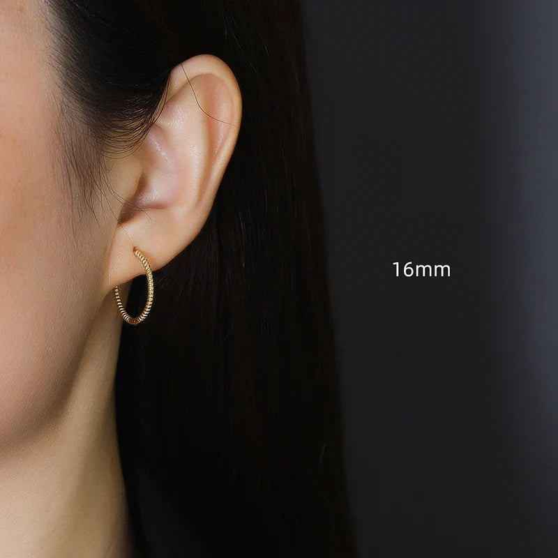 925 Sterling Silver Fashion Piercing Charm Twist Huggies Hoop Earrings for Women Rock Gothic Unisex Jewelry Ear Buckles