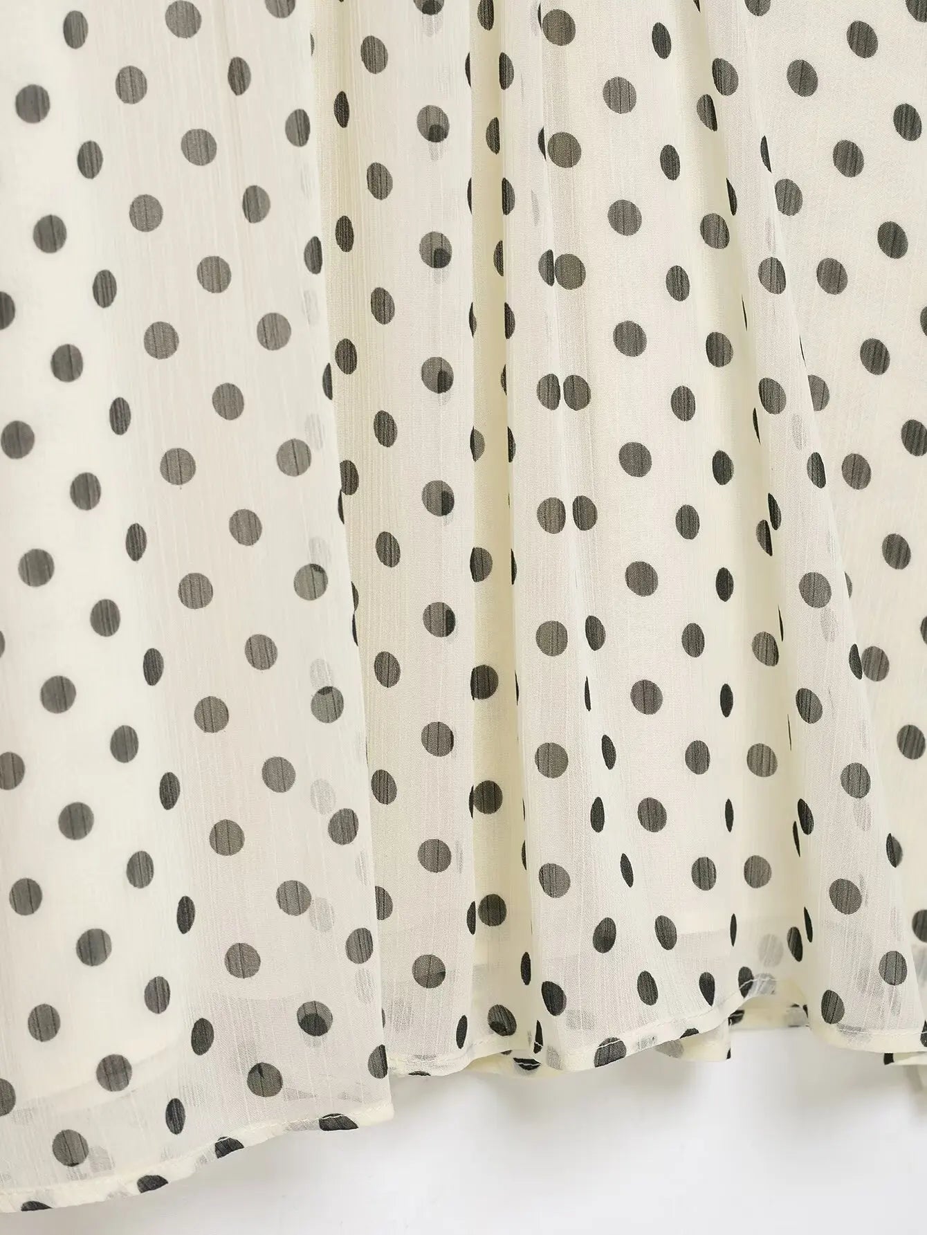 New Women Bow Collar Blouse Vintage Polka Dot Printed Loose Tops Fashion Elegant Spring Long Sleeve Commuting Shirts