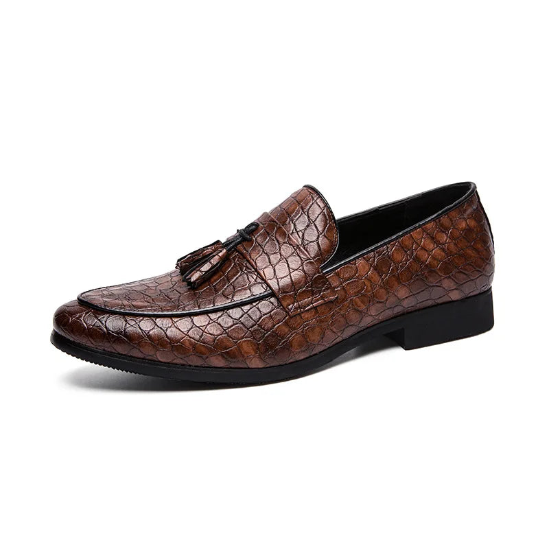 Men’s Soft Leather Pointed Business Loafers – Lightweight Non Slip Casual Moccasins in Black, Brown, Red
