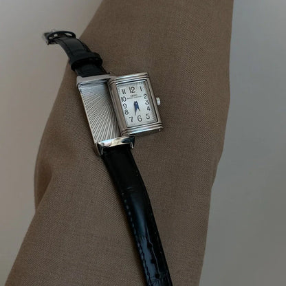 2025 Hot Sale Retro Niche Temperament Slide Design Leather Quartz Square Exquisite and Versatile Digital Watch 21mm