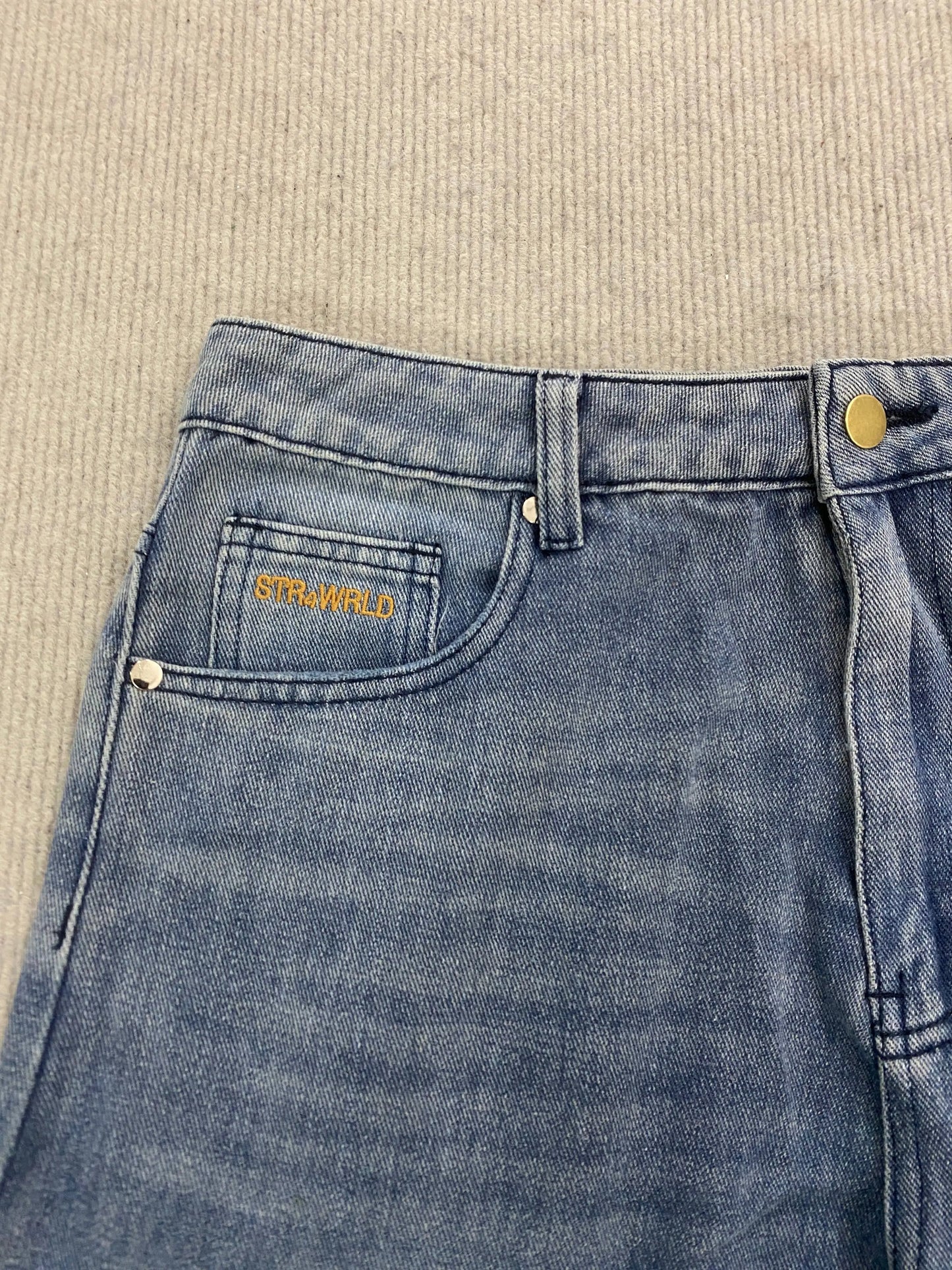 Calça jeans unissex estilo casual de rua, estilo ins, corte reto, lavagem envelhecida retrô, usada, novidade primavera 2026, street style americano.