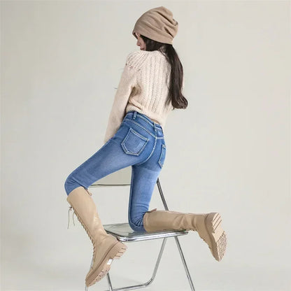 Winter Lady Thermal Plush Jeans Snow Warm Stretch Jeans Hot Sale High Waist Fleece Pants Female Straight Leg Denim Trousers