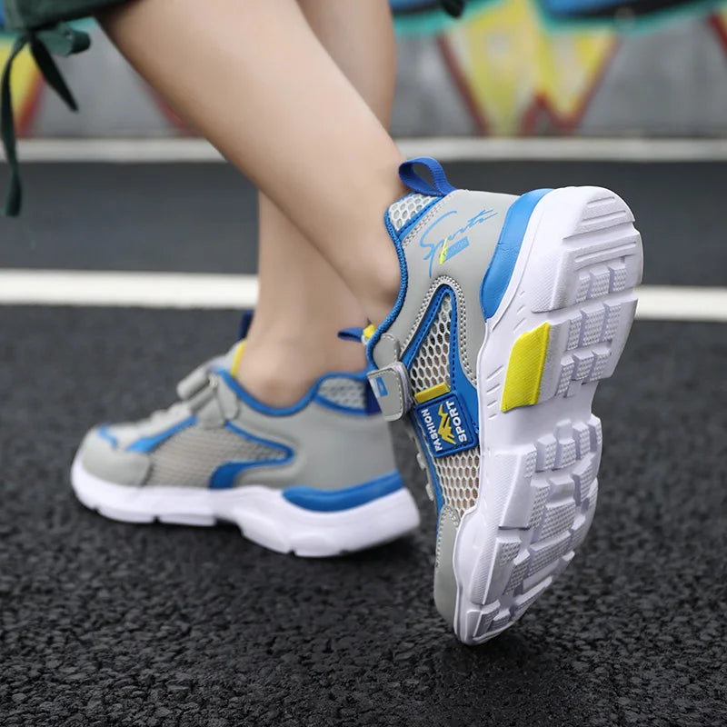 Kids Fashion Mesh Running Shoes Youngsters Teens Casual Walking Students Sneakers Breathable Soft Children Outdoor Sports Tennis