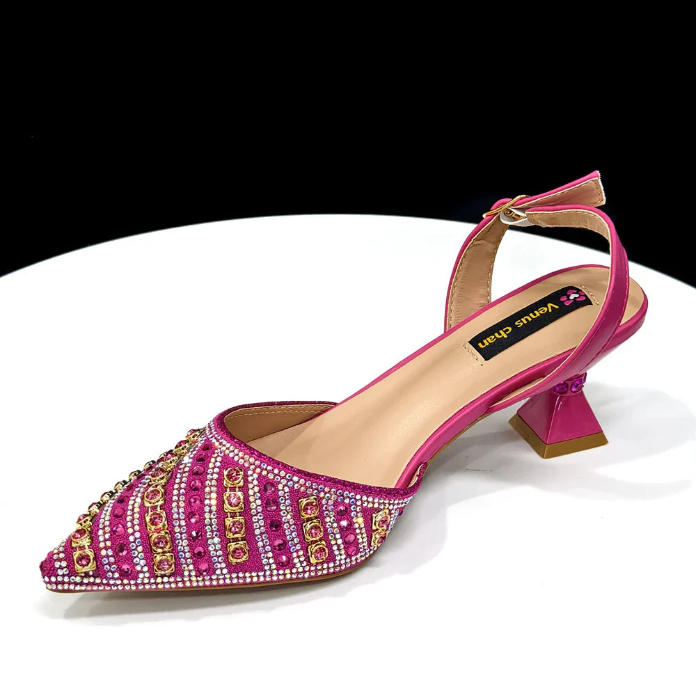 Conjunto de Sapatos e Bolsa Femininos de Salto Alto Elegantes Vermelhos, Populares entre Designers Nigerianos e Senhoras Africanas para Casamento