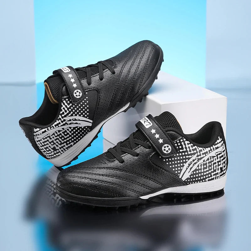 Children's cleat soccer shoes suitable for boys and girls, leather upper, waterproof, rubber non-slip sole, lightweight, Velcro