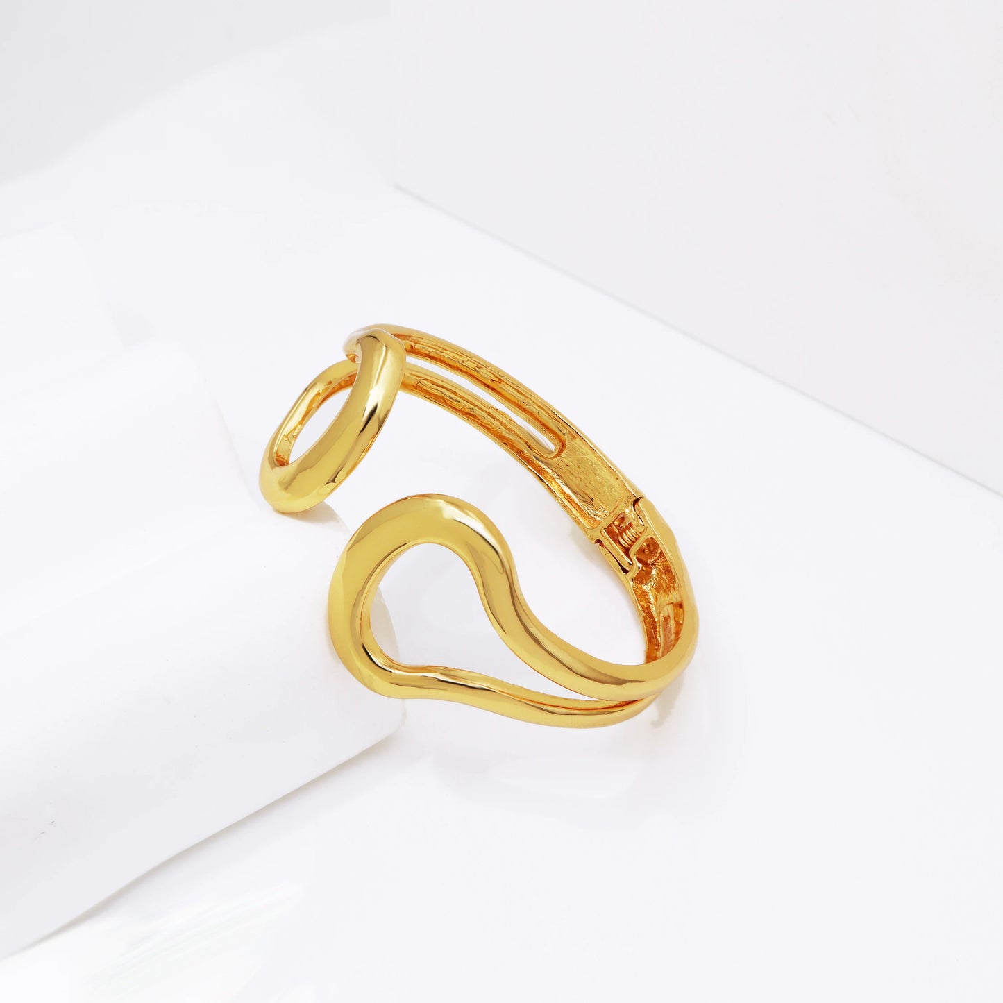 Italy 18k Gold Plated Jewelry Set For Women Classic Design Shiny Necklace Hoop Earrings Bangle And Ring Fashion 4PCS Set Jewelry