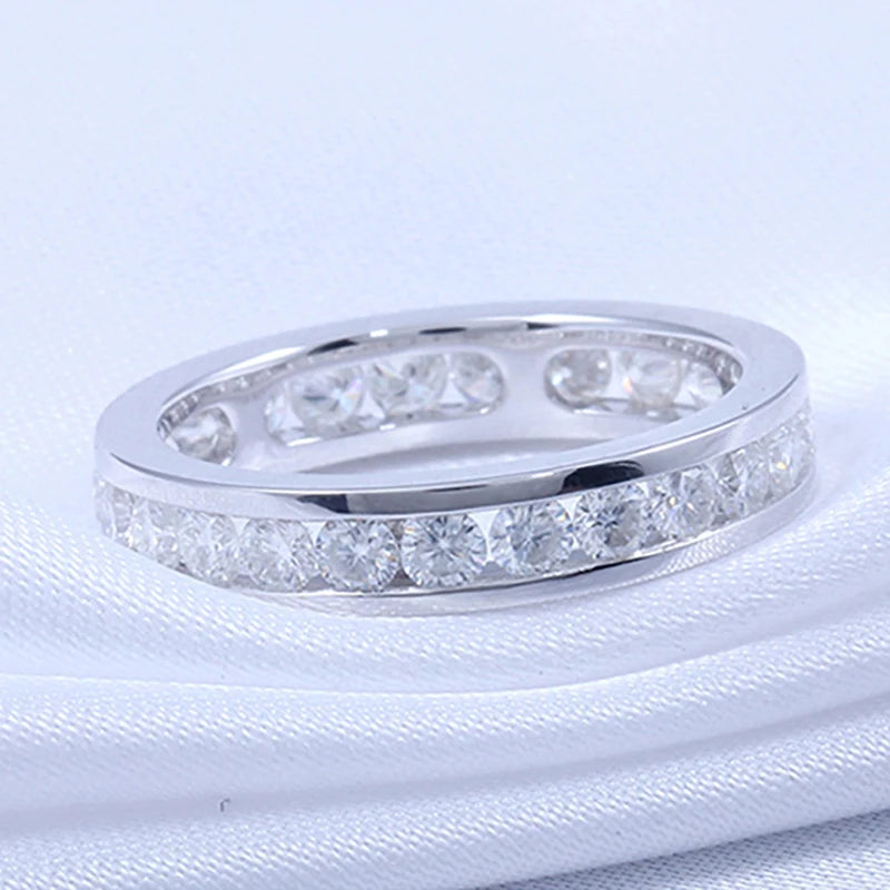 S925 Silver Groove Inlaid D VVS1 Round Moissanite Ring for Women Fashion Wedding Ring Eternity Band with Certificate