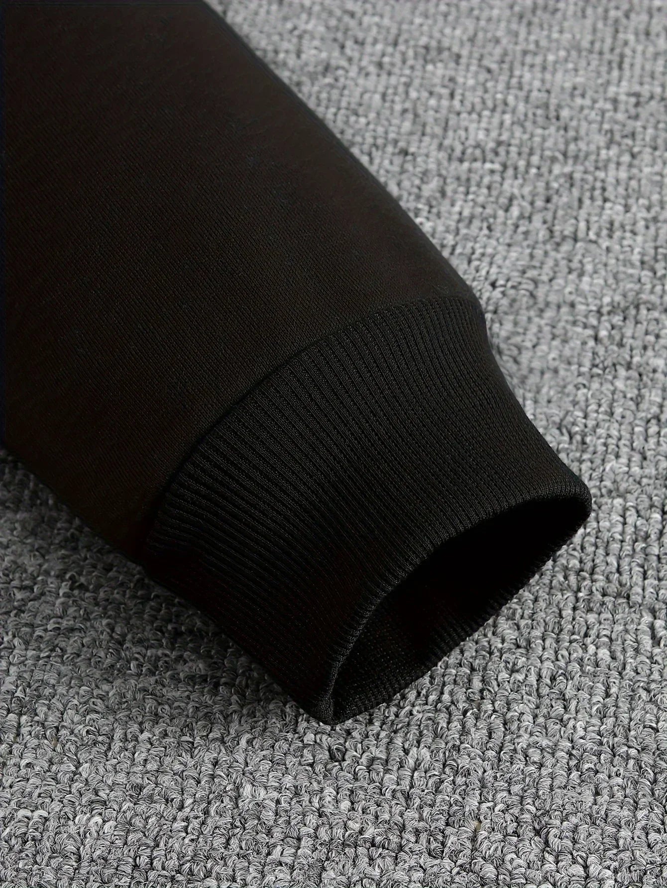 Moletom Masculino Preto com Estampa Vermelha Deadpool Padrão de Super-herói Pulôver Marvel 100% Algodão Estilo Casual de Rua com Bolso Frontal