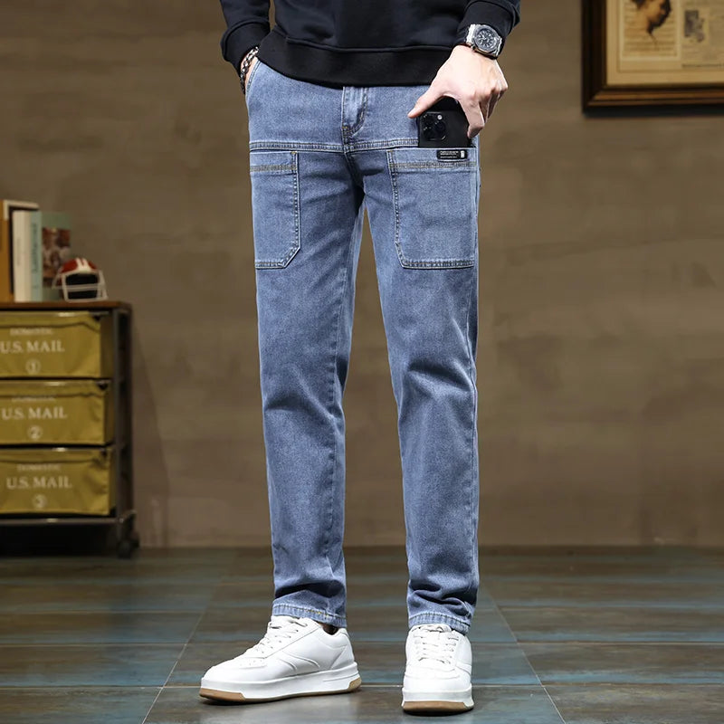 Calça Jeans Masculina Solta de Pernas Retas com Design Versátil de Seis Bolsos, Elástica e Confortável para Atividades ao Ar Livre, Caminhadas, Todas as Estações