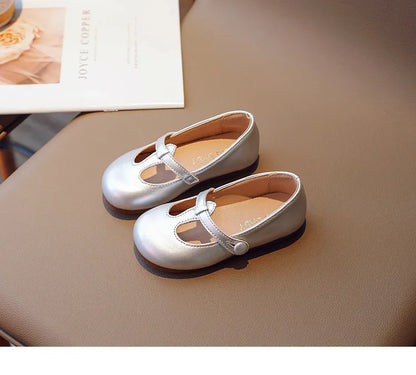 2025 new style soft soled leather shoes for little girls, fashionable and versatile princess shoes, children's college style