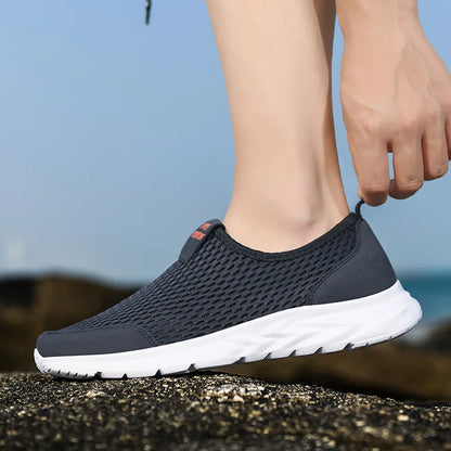 Men's Sneakers Breathable Mesh Men Casual Shoes Outdoor Non-Slip Big Size Loafers Walking Lightweight Male Tennis shoes