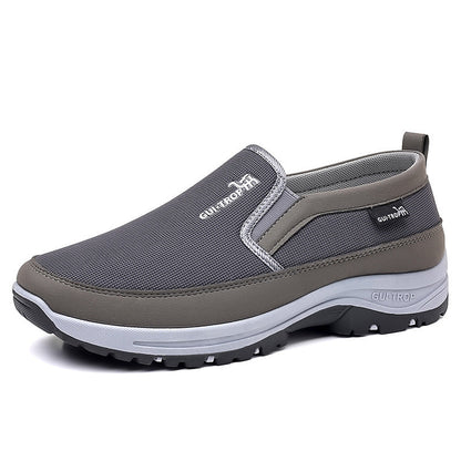 Loafers Men Sneakers Mesh Breathable Non-Slip Slip On Vulcanized Shoes Soft Sole Solid Color Comfortable Water Shoes