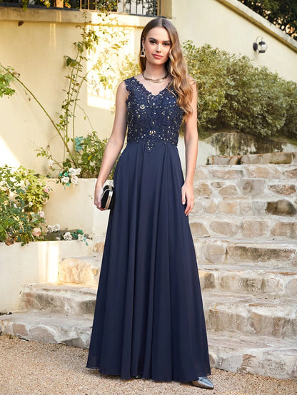Vestido de festa de casamento em azul marinho com chiffon, renda, bordado, decote em V, cristal, sem mangas, elegante, formal, para madrinha de casamento