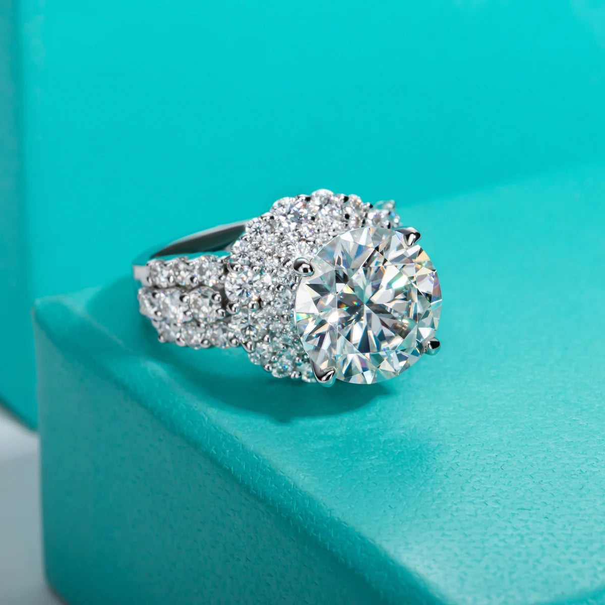 4.92cttw D Color Moissanite Halo Engagement Ring 18K Gold Plated Luxury Wedding Band Rings For Women Jewelry Wholesale