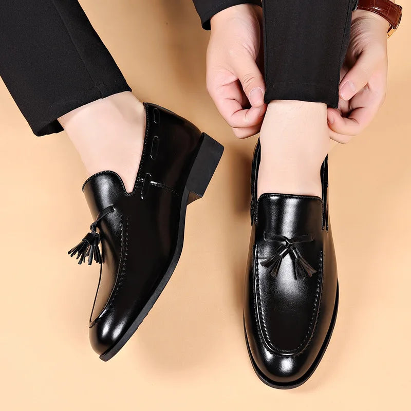 Summer New Large Size Men's Leather Shoes Business Formal Casual Wedding Knot Shoes round Toe Flat Heel Rubber Outsole