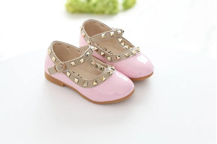 Girls Shoes Spring Children Shoes Girl Rivets Princess Autumn Toddler Girls Kids Flat Shoes T-Tied Style Girls Summer Sandals