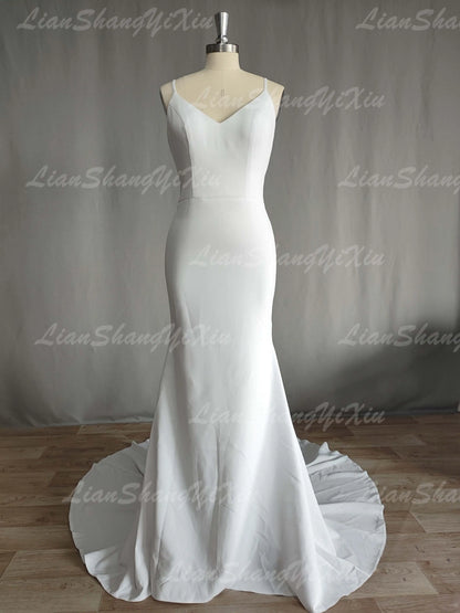 Customized Modern Simple Satin Wedding Dress V-neck Spaghetti Straps Backless Formal Pleated Bridal Growns vestidos Sweep Train