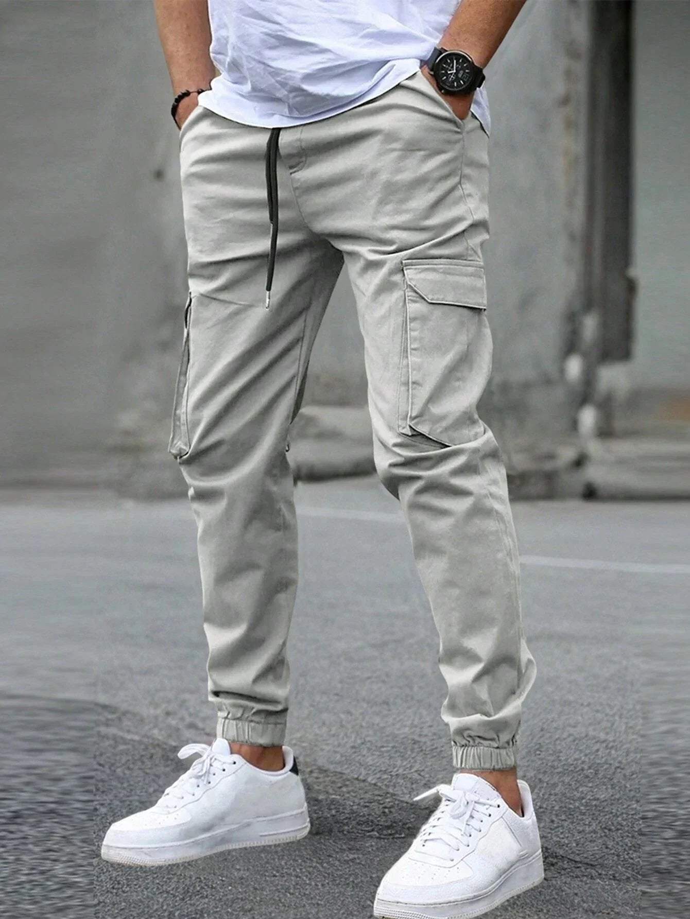 Men's Slim Fit Elastic Waist Cargo Pants Multi-Pockets Cuffed Hem Comfortable for Casual Outdoor Wear