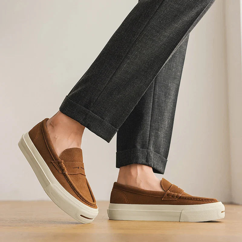 Men's Vulcanized Shoes: Niche, Light Luxury, Solid Color, Retro Style, Flat Heel, Split-on, Lazy Soft-soled Casual Walking Shoes