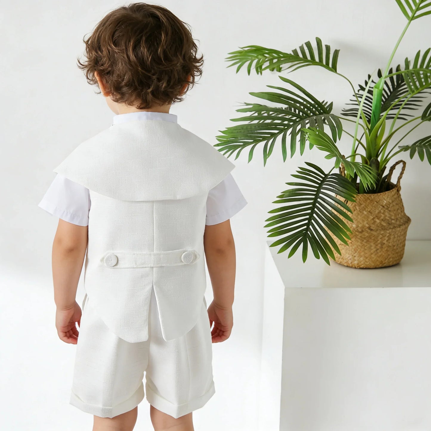 Boys White Linen Suit Set Summer Short Sleeve shawl  Vest & suspenders Shorts Gentleman Outfit for Wedding Party Occasions