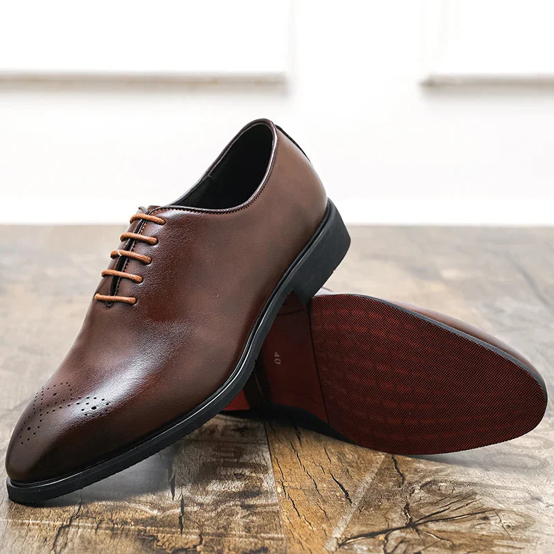New Red Sole Brogue Shoes Men Black Business Mens Formal Shoes Lace-up Round Toe Spring/Autumn