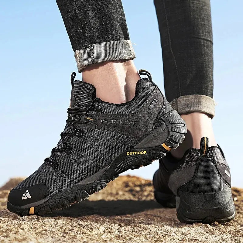 Four-Season Men's Hiking Shoes Outdoor Sports Genuine Leather Wear-Resistant Climbing Shoes Rubber Sole Trekking Sneaker