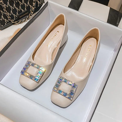 Plus Size 35-43 Women Pumps Med Heel Square Toe Pumps Office Lady Leahter Shoes Big Gold Metal Chain Soft Soles Slip on Shoes