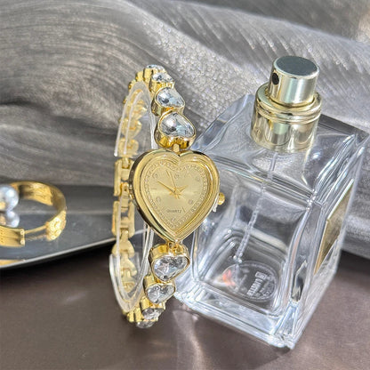 Women's heart-alloy case Sparkly cute heart-shaped glass rhinestone bracelet Elegant stylish quartz watch