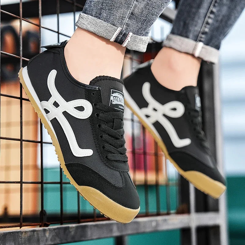 Men Casual Shoes Men Fashion Lightweight Cloth Running Sneakers Outdoor Comfortable Walking Sport Shoes Breathable Jogging Shoes