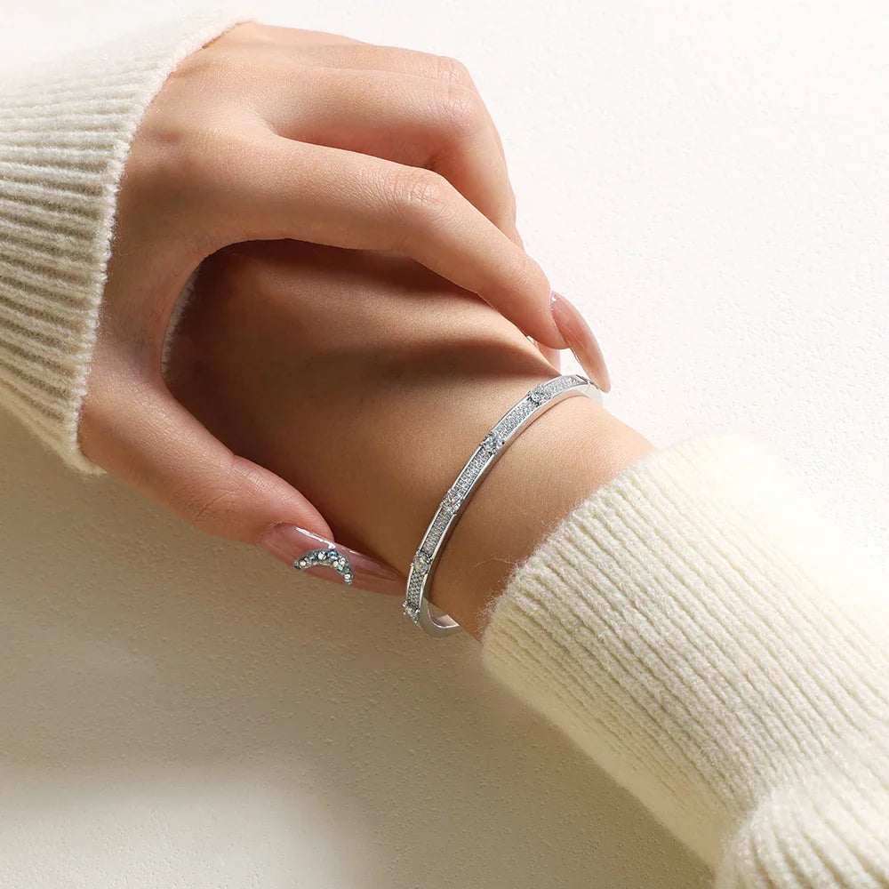 Full Diamond Narrow Bangle Luxury Moissanite Bracelet for Women Men Classic 925 Silver Engagement Wedding Daily Jewelry
