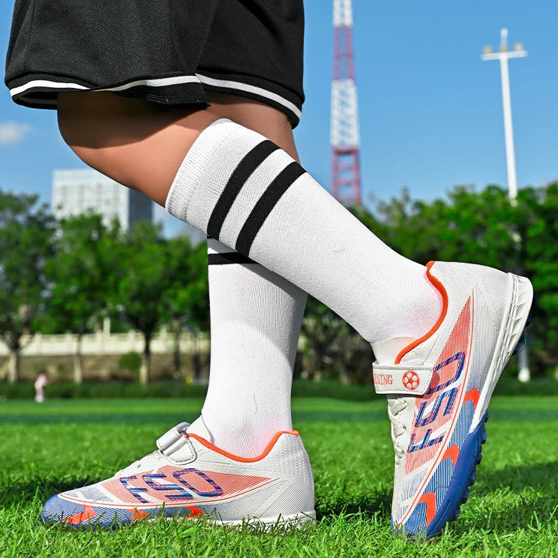 New Kid Match Boys Football Boots Sneakers Professional Non-Slip Sports Shoes Match Soccer Shoes Outdoor Comfortable Unisex