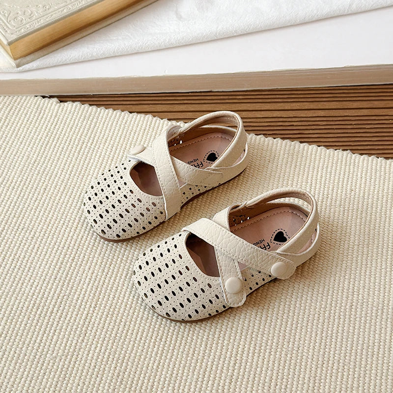 Summer New Kids Mary Jane Sandals Hollow-out Breathable Girls Causal Flat Shoes Non-slip School Children Fashion Retro Sandals