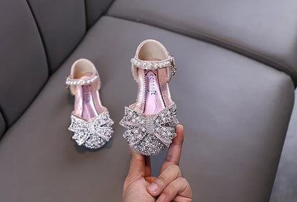 Luxury New Children Causal Dance Sandals Girls Rhinestone Flat Sandals Non-slip Fashion Kids Sequins Princess Performance Shoes