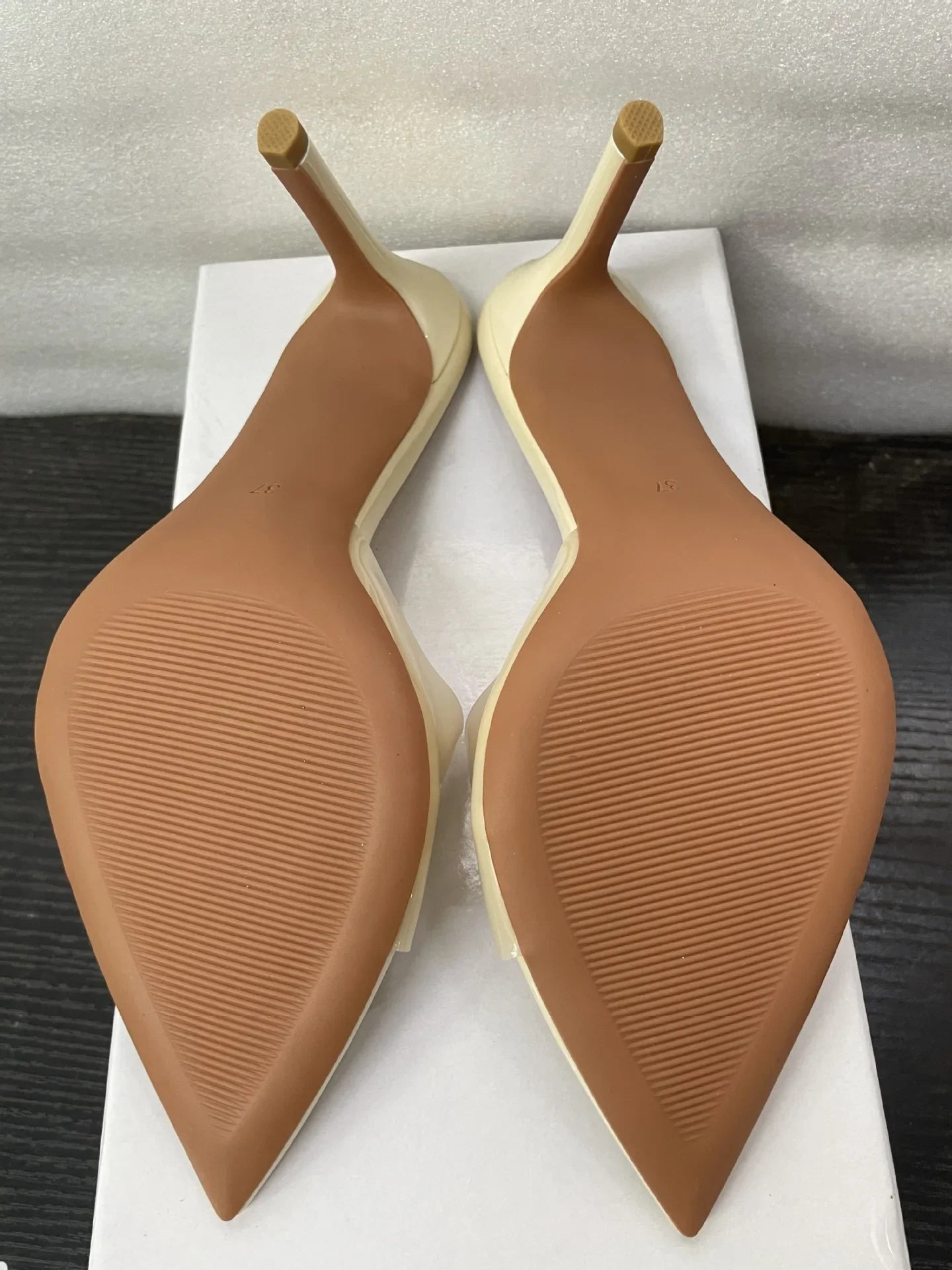 Novas Sandálias Femininas de Salto Alto de Verão Simples Transparentes de Salto Alto, Chinelos de Salto Agulha, Bico Fino, Aberto na Frente, Mules