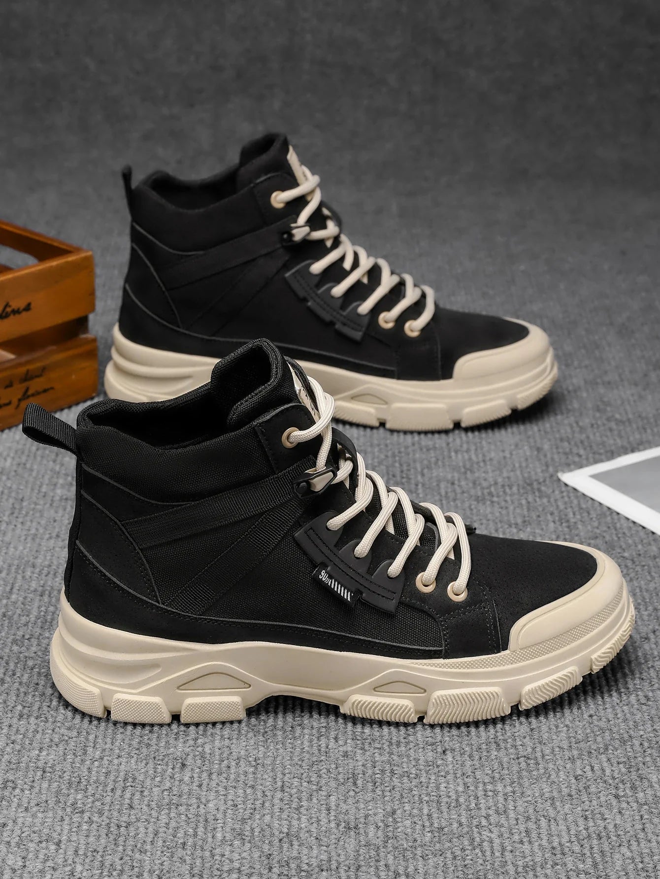 Men's high top boots, casual sports shoes, outdoor camouflage, wear-resistant, trendy and fashionable men's boots